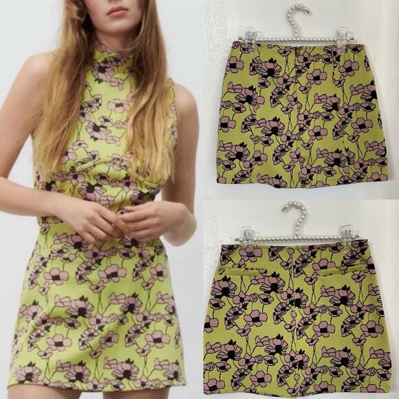 Zara Dresses & Skirts - Zara Green Pink Floral Knit Mini Stretch Zipper Retro Skirt Size M